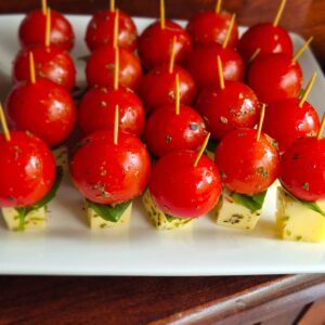 Brochetitas de Tomate y Queso 20 unidades